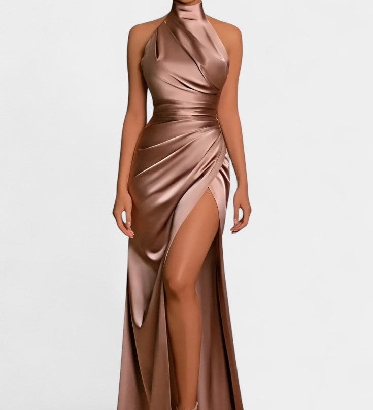 Катарина Халтер Рокля с Драматичен Страничен Разрез