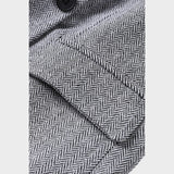 Каролина – Мощен Триделен Костюм