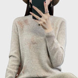 Плетен Дамски Пуловер с Узор на Пеперуда