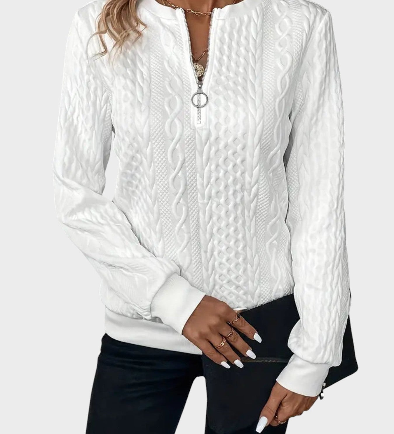 Ралица - Дамски пуловер от плетиво