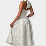 Миди Рокля с Отворен Гръб и Корсетен Дизайн