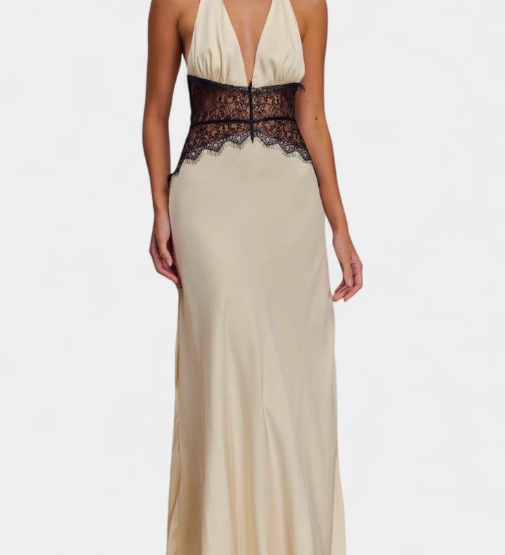 Мартина Дуга Рокля с Халтер Изрез и Прозрачен Чипков Струк