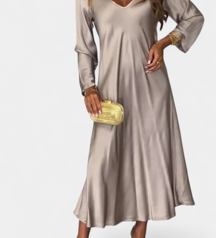 Мартинa Плавна Рокля с V Изрез и Дълги Ръкави