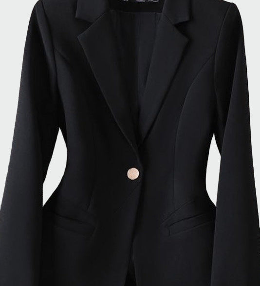 Сако в модерна елегантна линия